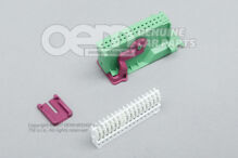 Płaska obudowa styków z zatrzaskiem 8L0972977C (1)