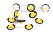 Klips z uszczelką 8P0868243 (2)