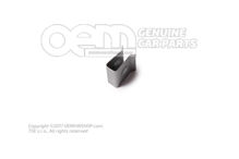 Spinacz 8D0819145A (1)