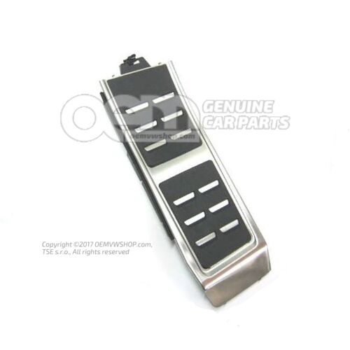 Osłona podnóżka aluminiowa 8K1864777B 3Q7