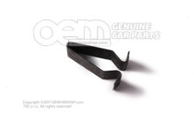 Spinacz 4B0867276A (1)