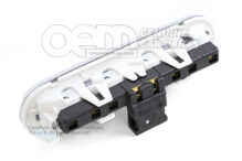 Oświetlenie wejścia z napisem srebrny metalizowany Volkswagen Transporter/Caravelle/Multivan 7H 7E5947415H 72A (2)