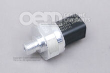 Czujnik temperatury i ciśnienia oleju 8K0927221D