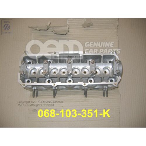 Głowica cylindra z zaworami i wałkiem rozrządu 068103265EX