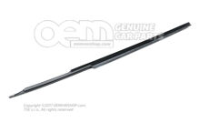 Uszczelka szczeliny okiennej z listwą ozdobną w kolorze czarnym 8T0853284E 1P9 (1)