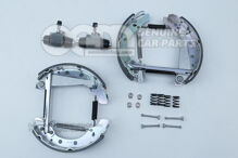 1 komplet: szczęki hamulcowe z okładzinami i cylinderek hamulcowy 5J0698511 (1)