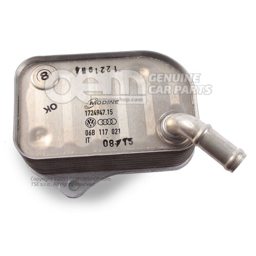 Chłodnica oleju 06B117021