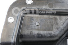 Skrzynka akumulatora 1K6801287 (3)