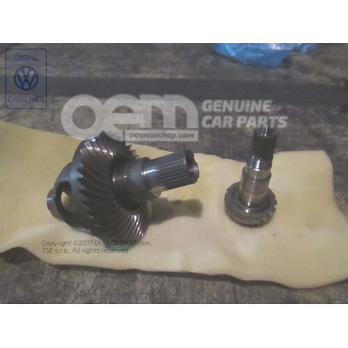 Mechanizm różnicowy z kołem koronowym i zębnikiem 02W525142B