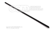 Uszczelka otworu okiennego czarna 5Z3837478  1NN (1)