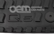 1 komplet dywaników (gumowych) w kolorze czarnym 8R2061501  041 (3)