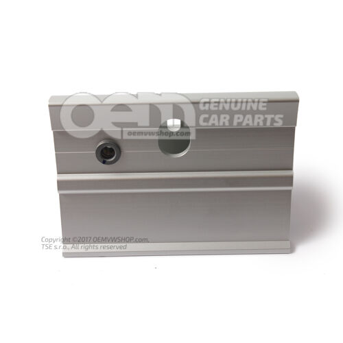 Adapter ze szczotkowanego aluminium 7H7877238B 8Q8