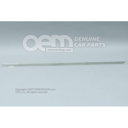Listwa ochronna na tylną klapę Volkswagen Touran 1T 1T0071360