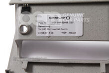 Listwa drzwi przesuwnych w kolorze perłowo-szarym 7E5867620B X30 (2)