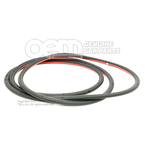 Uszczelka zewnętrzna drzwi (samoprzylepna) 8U0839912B