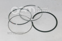 1 zestaw: pierścienie tłokowe 077198151K