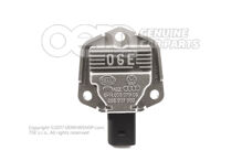 Czujnik poziomu oleju 06E907660