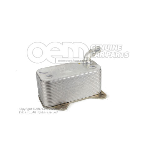 Chłodnica oleju 06D117021C