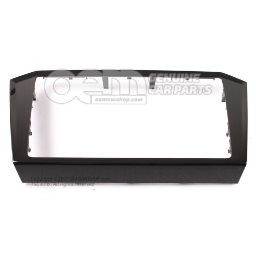 Przytnij to na czarno 3G8858069A YI2
