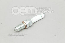 Świeca zapłonowa „longlife” 04E905602D (1)