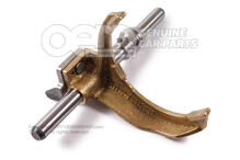 Wałek selekcyjny z widełkami selekcyjnymi 02M311549D (1)