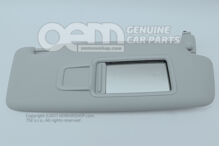 Osłona przeciwsłoneczna z lusterkiem i osłoną w kształcie gwiazdy w kolorze srebrnym 8K0857552AR8S0 (1)