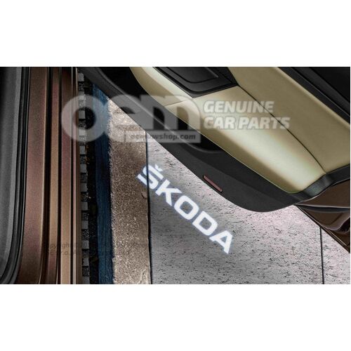 1 zestaw świateł wejściowych LED, kod svm do kodowania 5E3052133H