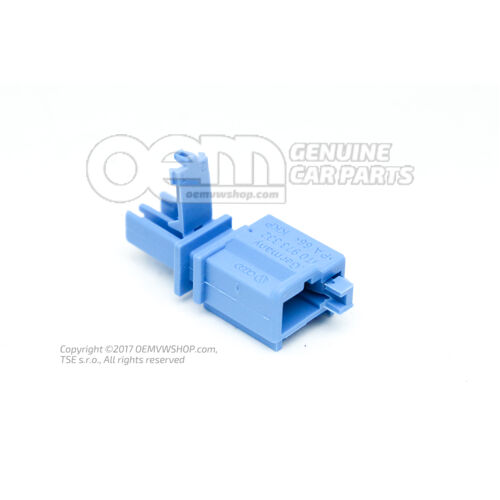 Płaska obudowa złącza z mechanizmem blokującym styki Element łączący zatrzask paska 1T0973332