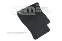 1 zestaw dywaników (tekstylnych) 1 zestaw dywaników (gumowych) soul (czarny) 8E1061225E 90G