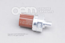 Czujnik temperatury i ciśnienia oleju 8K0927222D