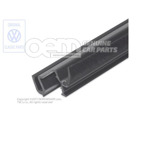 Uszczelka otworu szyby satynowa czarna Volkswagen Corrado 53 535837475  01C